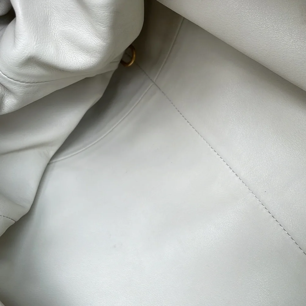 Bottega Veneta Pouch - Picture 11 of 12